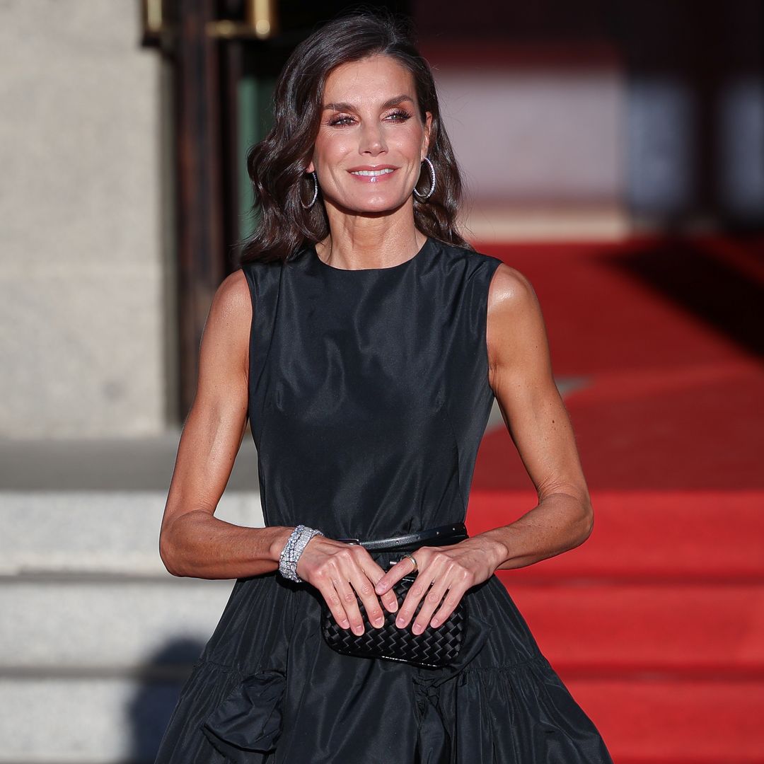 El bolso 'Knot' ha unido a casi todas las royals europeas: de la reina Letizia a Carolina de Mónaco