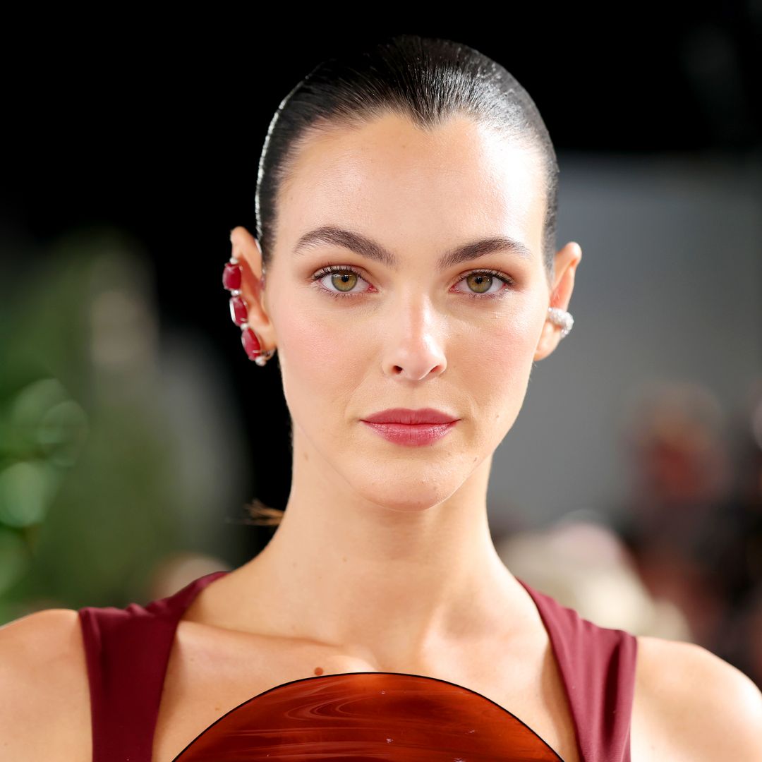 El lado más desconocido de Vittoria Ceretti, la modelo italiana que ha logrado que Leonardo DiCaprio cambie de opinión en los Oscar