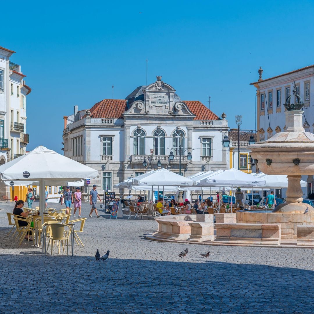La ciudad portuguesa que es Patrimonio de la Humanidad y está a solo 100 kilómetros de Lisboa