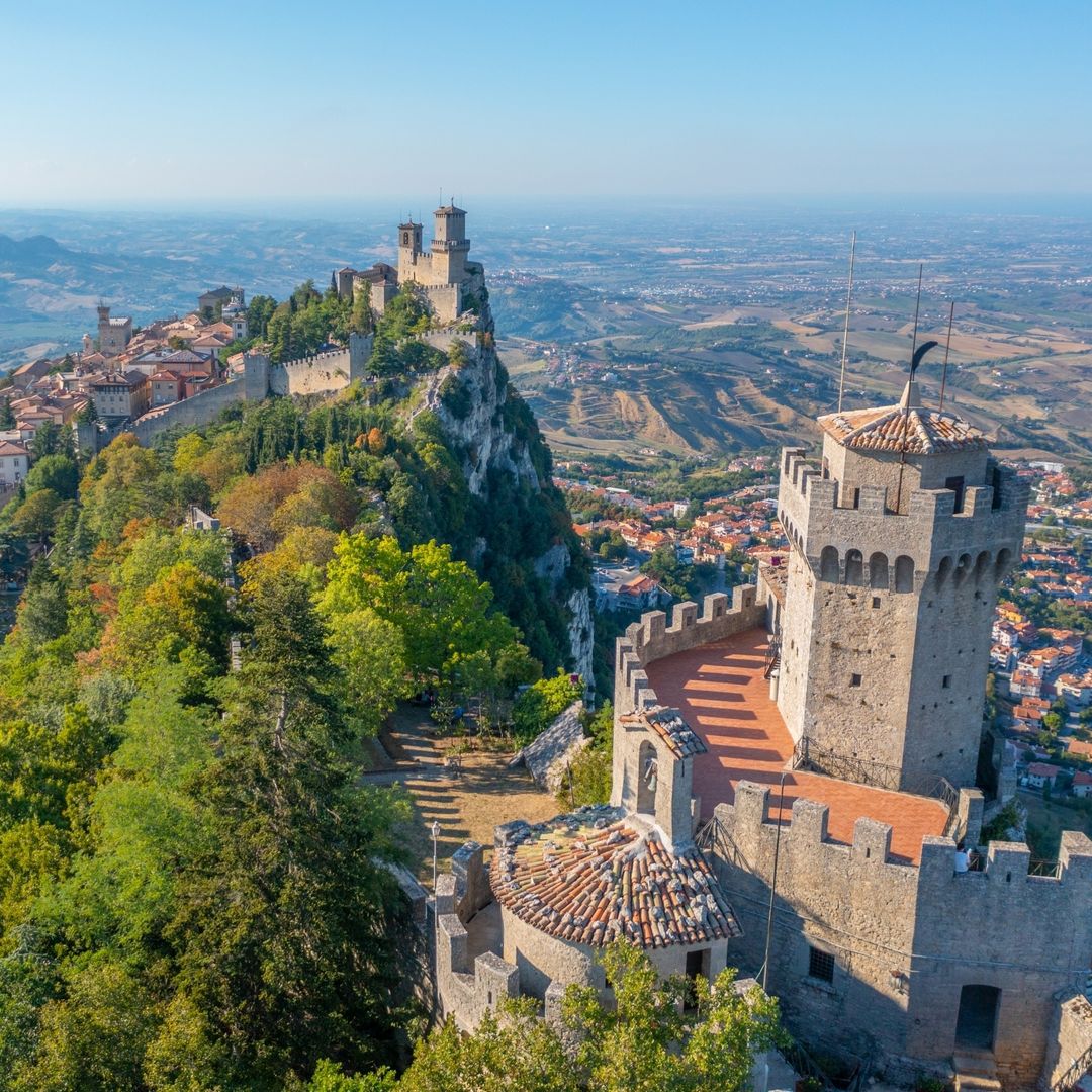 Castillos, perfumes y raviolis: un viaje a San Marino, el diminuto país encajado en el medio de Italia