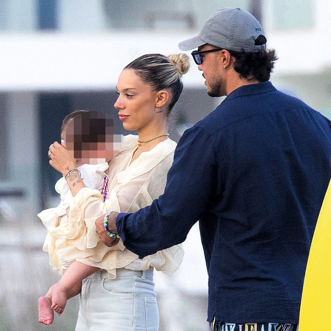 Alejandra con Carlo Costanzia y su bebé