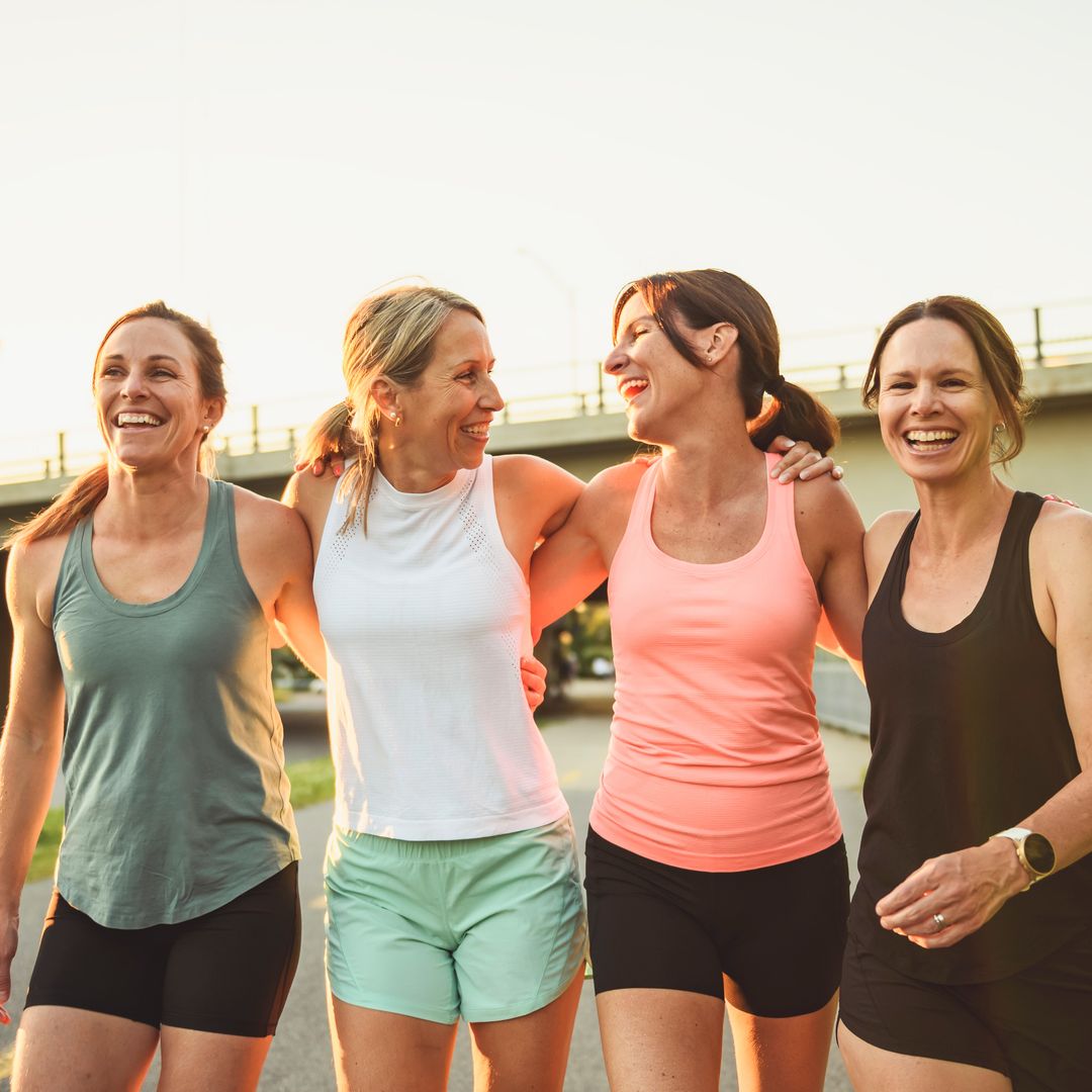 Por qué caminar ya no es suficiente a los 50, según Andrea Carucci, experta en menopausia