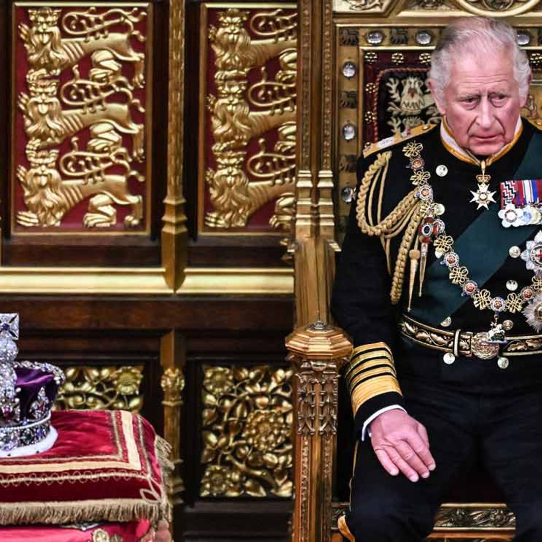 El príncipe Carlos sustituye por primera vez a su madre, Isabel II, en la apertura del Parlamento
