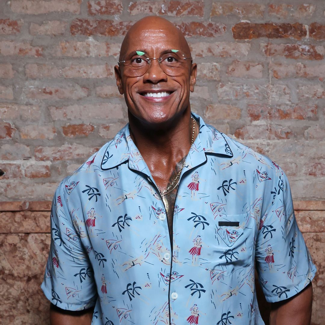 Dwayne Johnson 'The Rock' sorprende con su drástica transformación física a su paso por Venecia