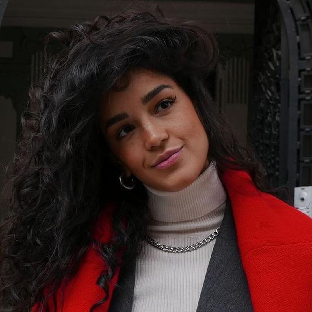 Ale Capetillo sorprende a sus papás con una visita inesperada a México