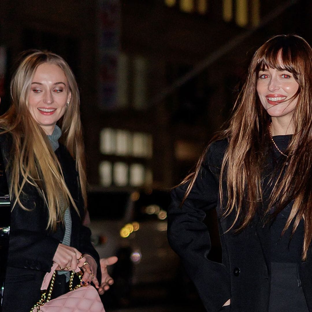 De Taylor Swift a Dakota Johnson, estas son las amigas en las que Sophie Turner se está apoyando tras su separación