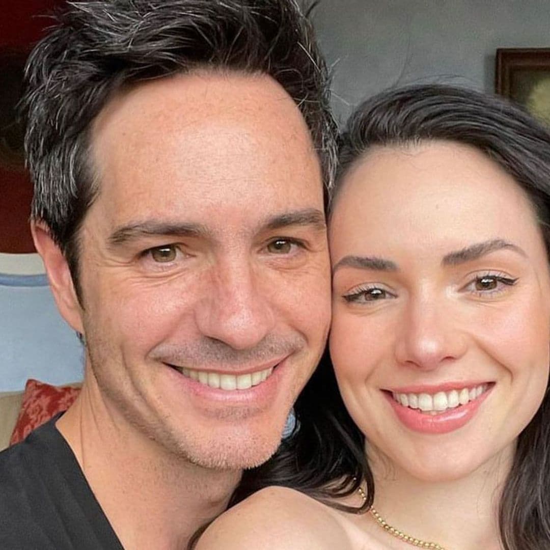Mauricio Ochmann y su reacción al preguntarle si tiene planes de boda con Paulina Burrola