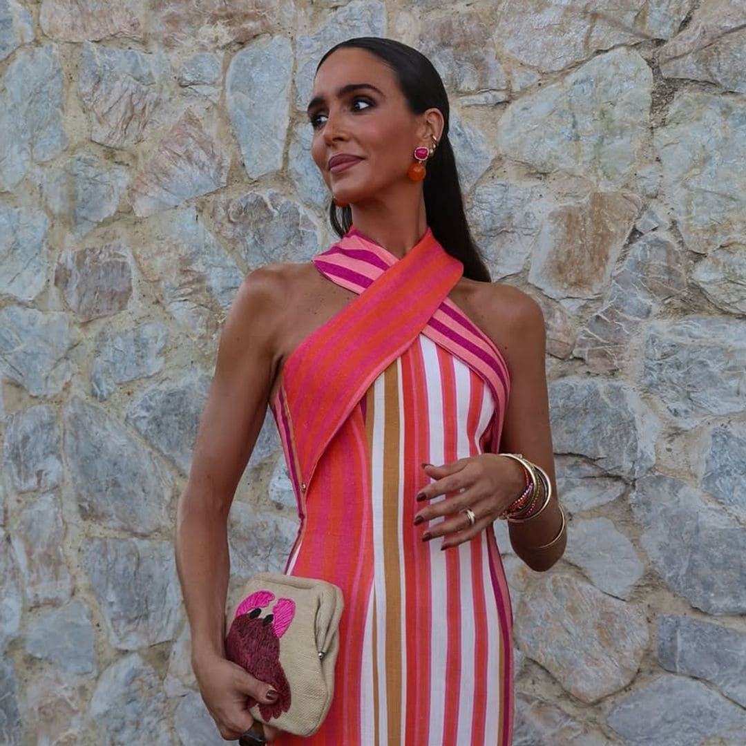 Convierte tu pareo en top o vestido como Rocío Osorno y olvídate de cambiarte después de la playa