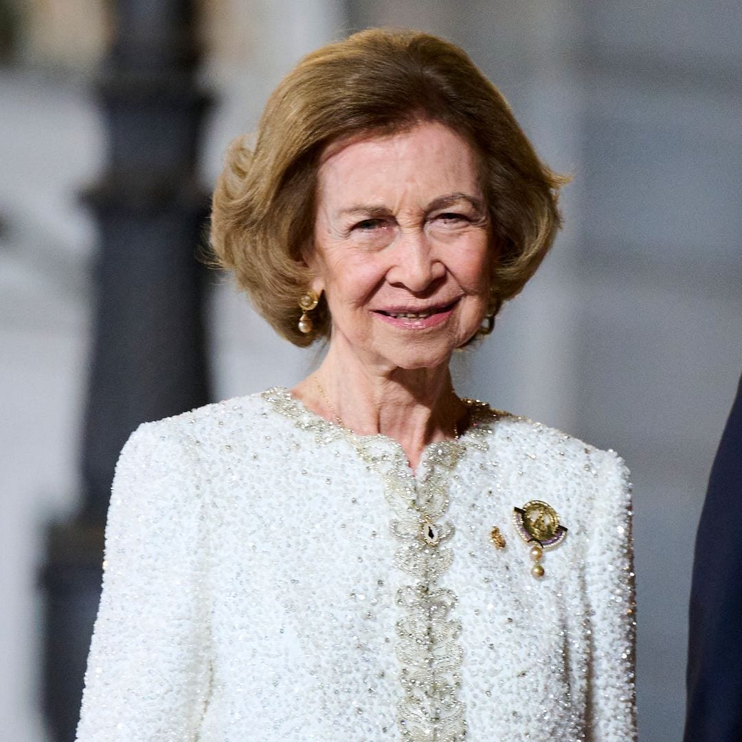 Sabemos quién está detrás del nuevo armario de la Reina Sofía (y tiene sello español)