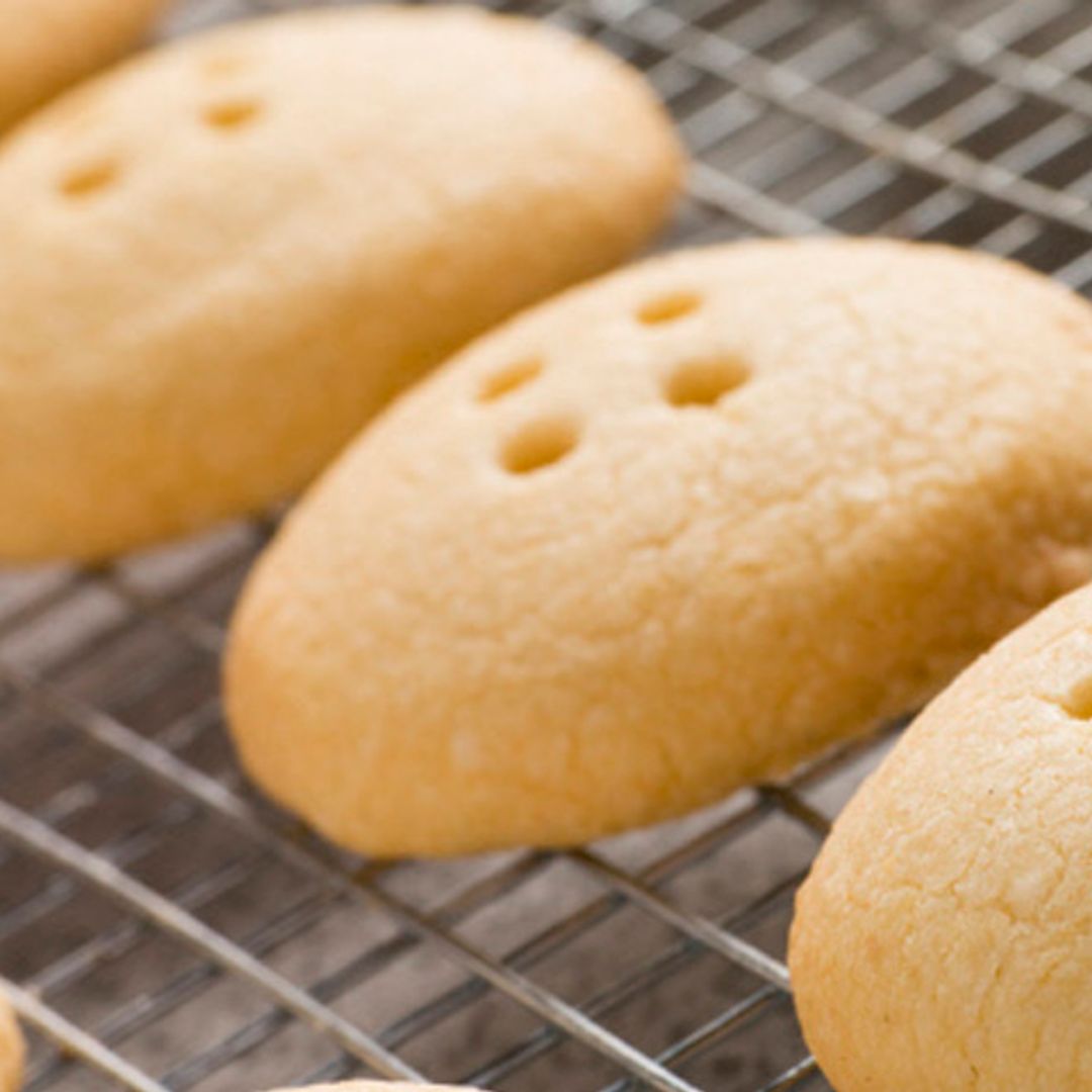 Endulza tus desayunos con galletas de avena, manzana y chía