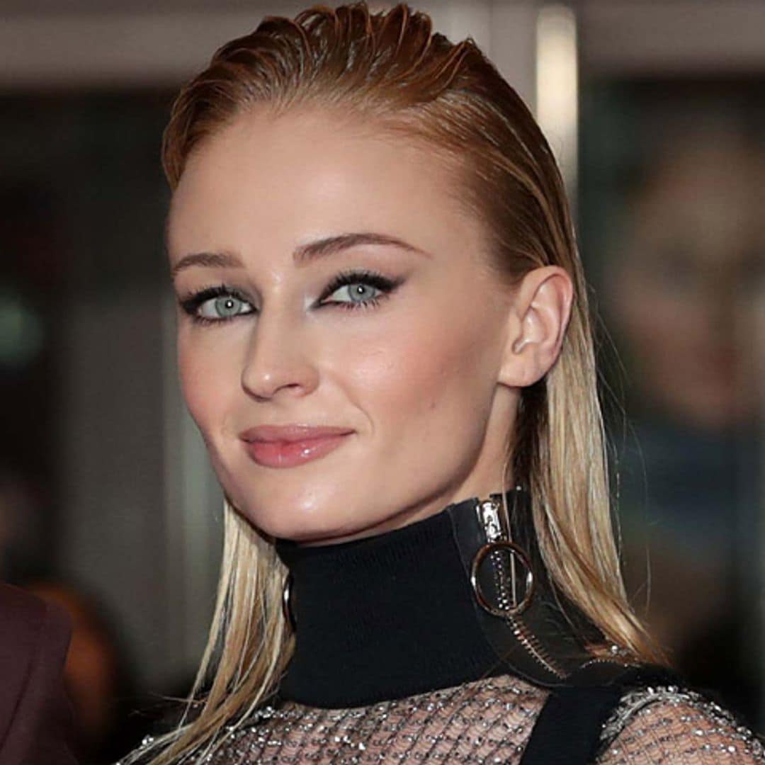 ¿Es este el vestido de noche más increíble de Sophie Turner hasta la fecha?