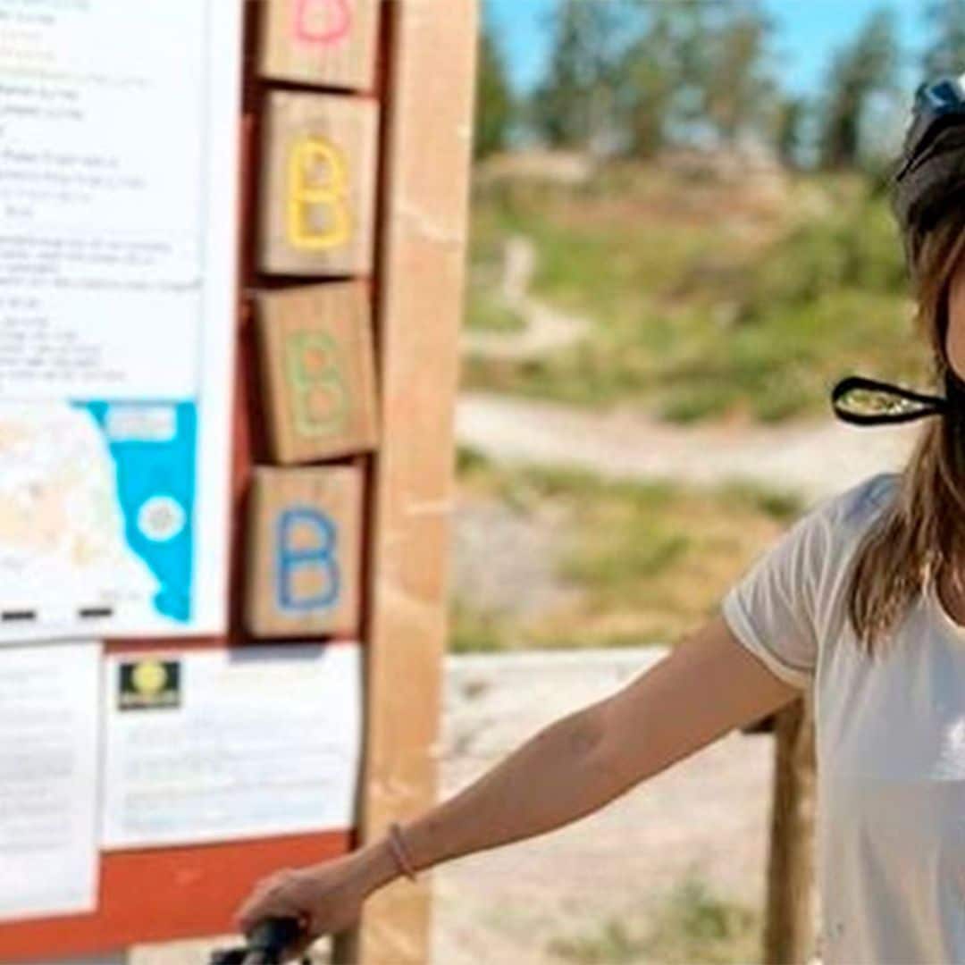¡Naturaleza en familia! Carlos Felipe y Sofia de Suecia, de excursión en bici con sus hijos