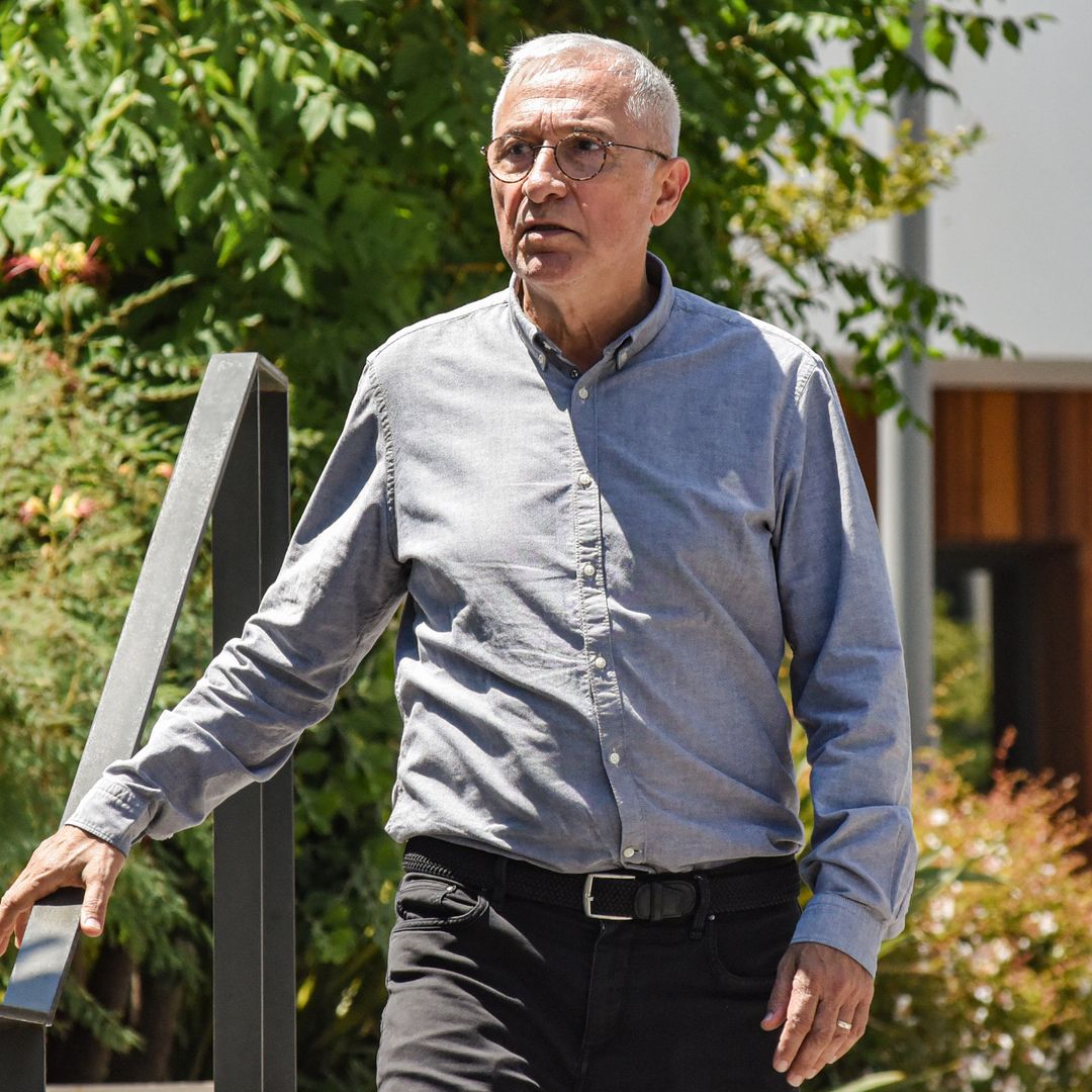 De Xavier Sardá a Noemí Galera y Josep María Mainat: así ha sido el último adiós a Toni Cruz