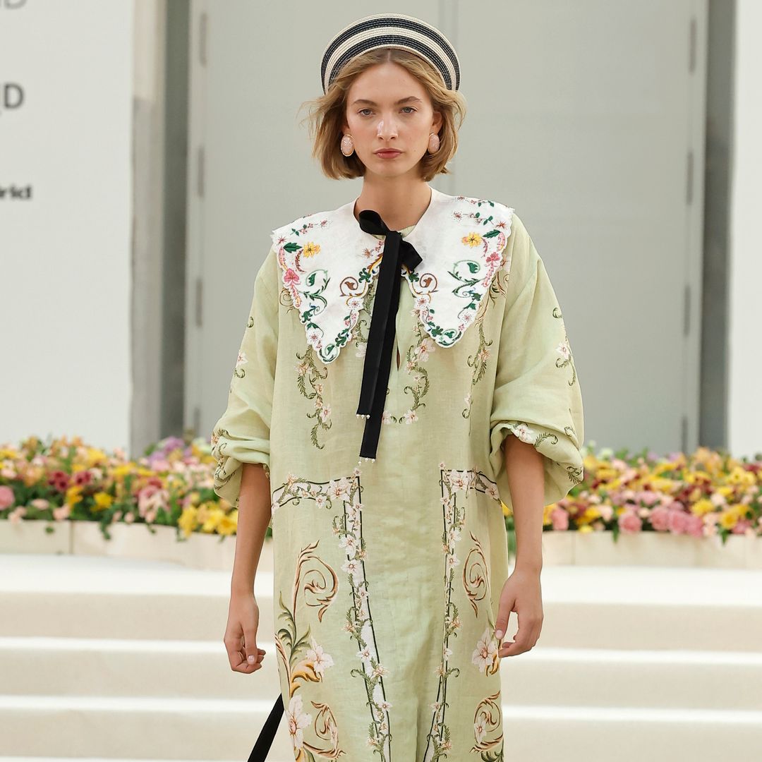 Agua by Agua Bendita, Premio Diseñador Internacional de Fashion Week Madrid, trae a Cibeles la eterna primavera de Medellín con sus delicados bordados de flores