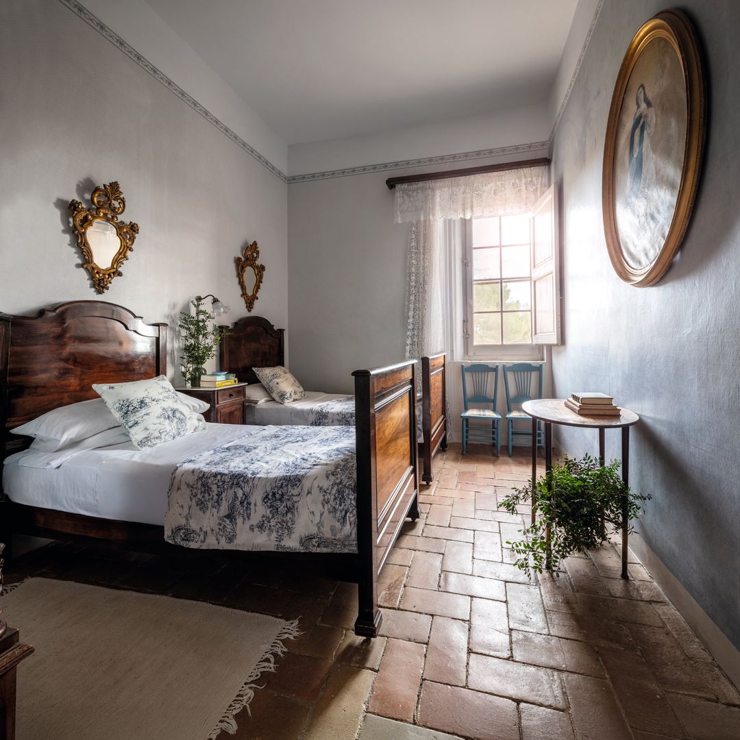 El escritor Rafa Tarradas Bultó y su madre, Lucía Sagnier nos invitan a conocer su Masía en el Penedés