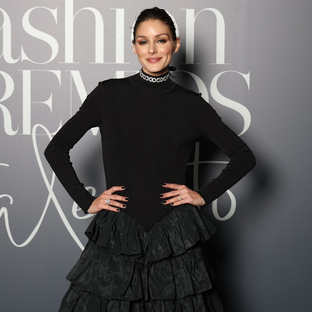 Dos vestidos y un galardón en Madrid: Olivia Palermo protagoniza un cambio de look exprés en su gran noche