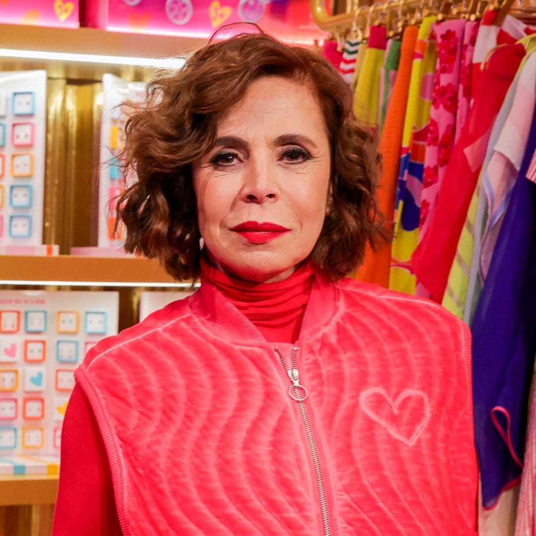 Ágatha Ruiz de la Prada se derrite al hablar de su nieta Deva: "Estoy deseando llevármela a los sitios de Navidad"