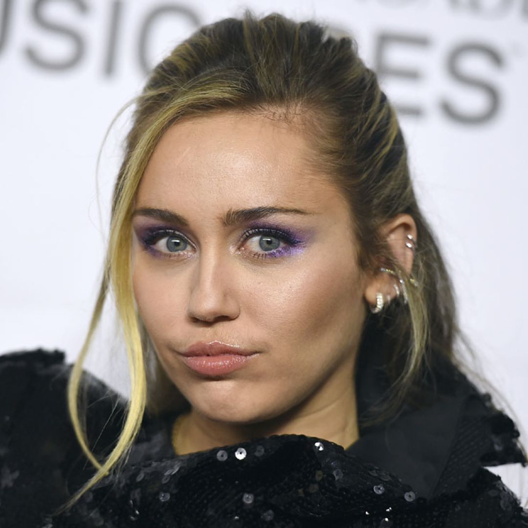 Miley Cyrus responde con un tuit al fan que le besó en el Primavera Sound