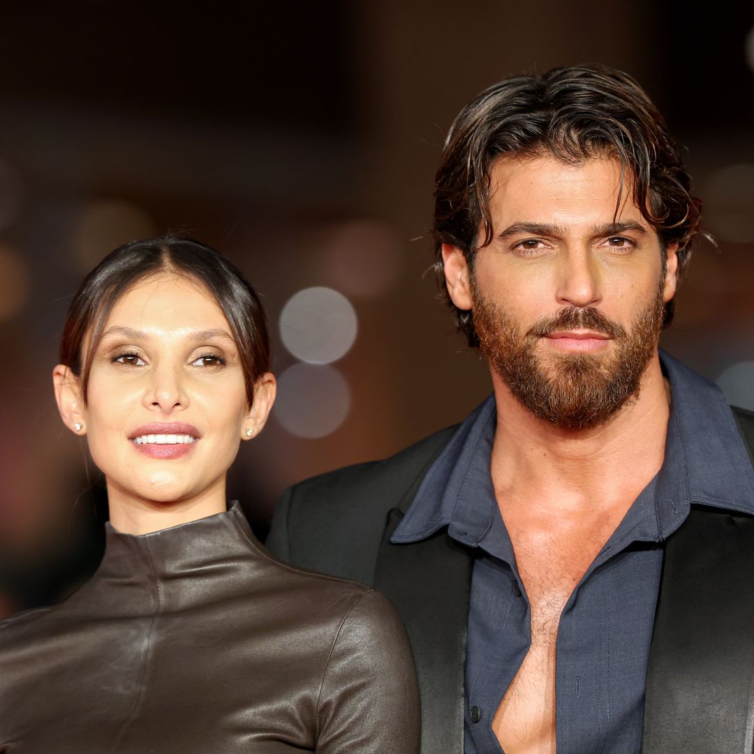 Can Yaman reaparece en Madrid con nueva imagen y junto a novia, Sara Bluma