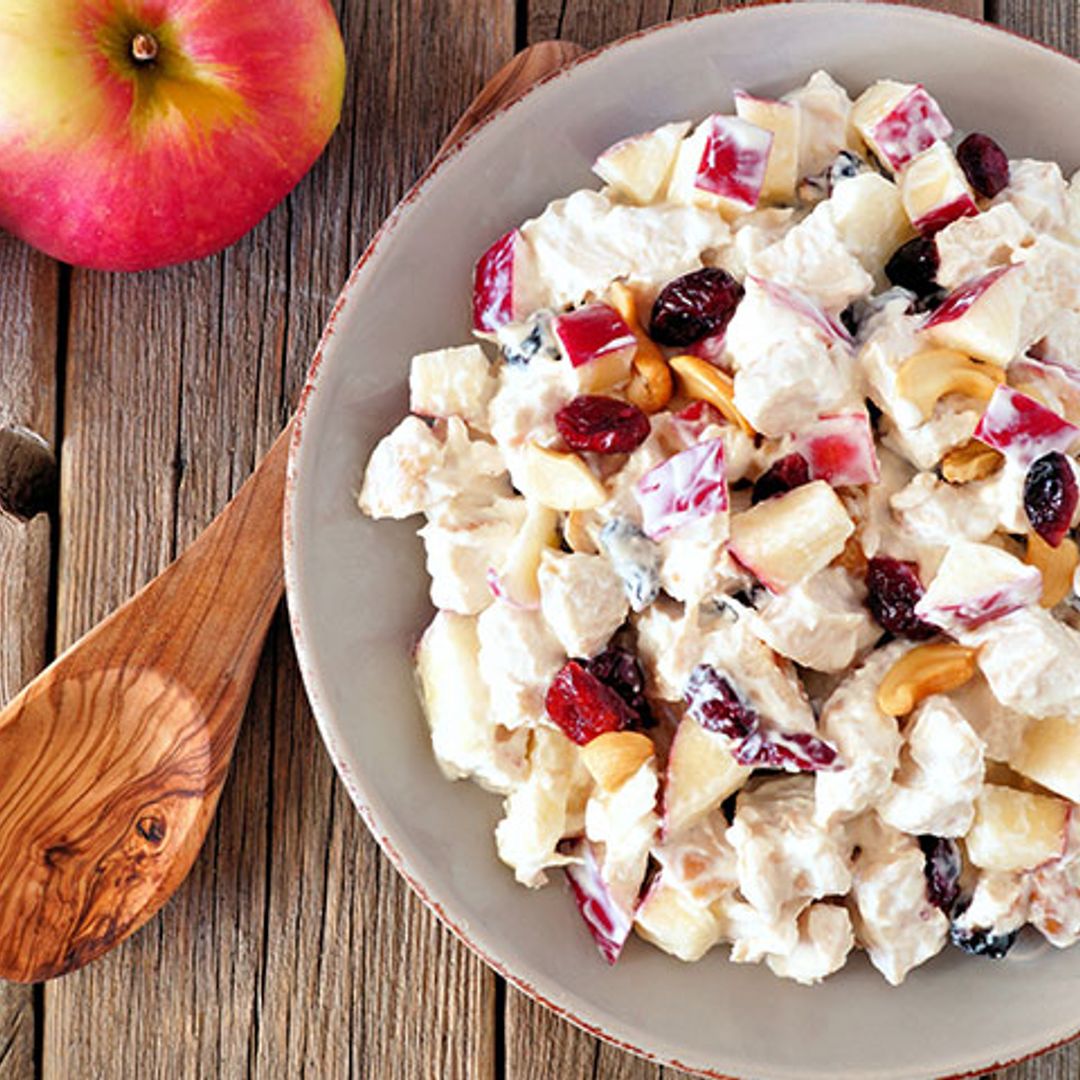 Ensalada de manzana, anacardos y arándanos