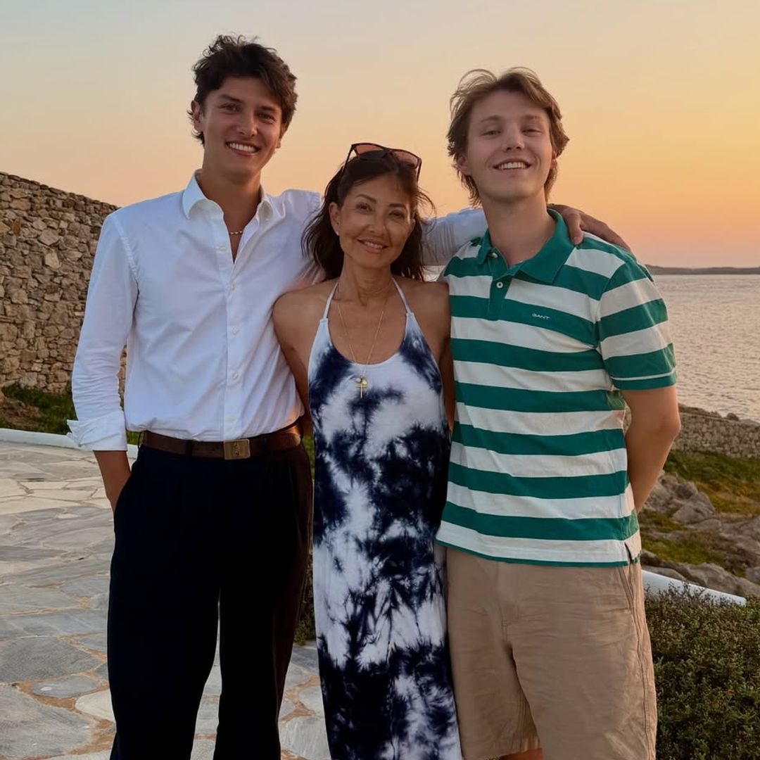 Nicolás y Félix de Dinamarca, el álbum inédito de su verano más familiar en Grecia junto a su madre, Alexandra de Frederiksborg