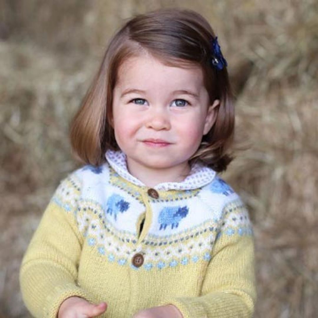 La adorable fotografía de la princesa Charlotte por su segundo cumpleaños