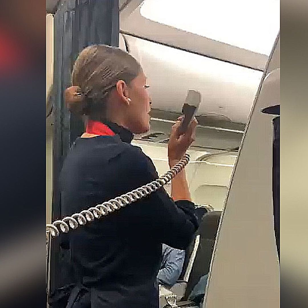 El vídeo viral de la azafata española cantando como María Carey en el avión, ¡piel de gallina!