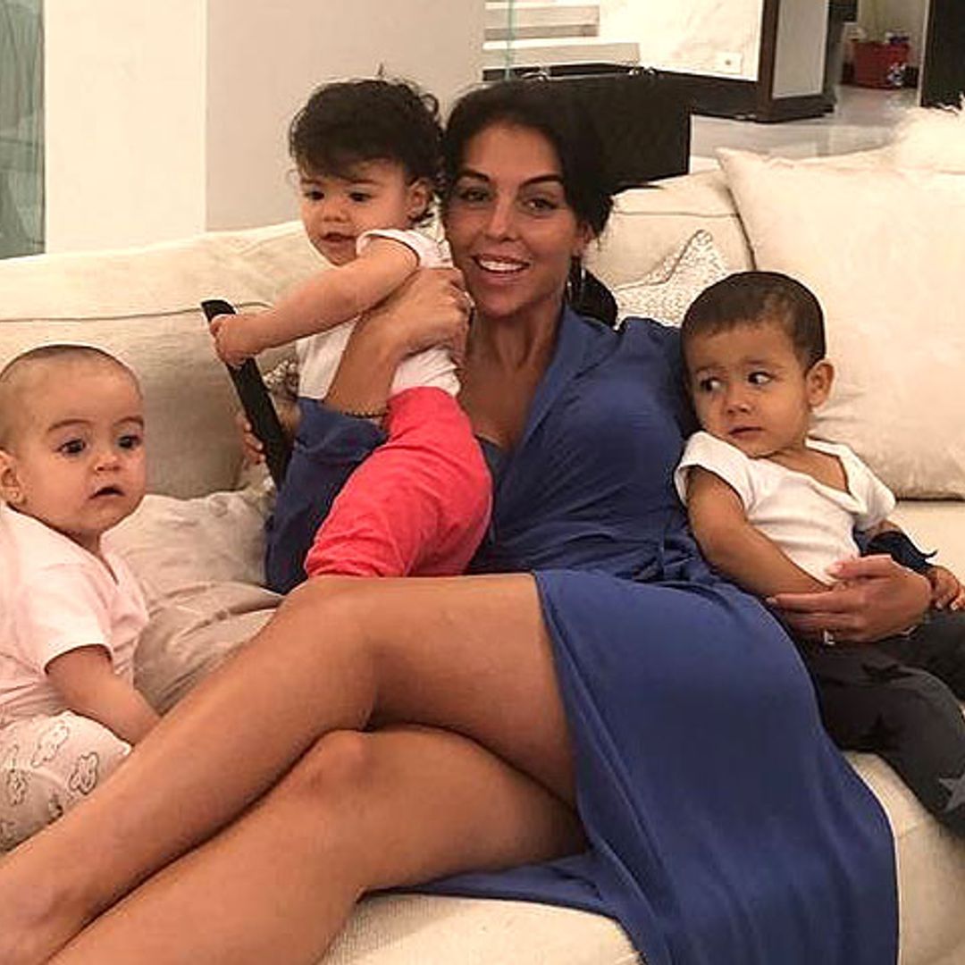 Georgina Rodríguez enseña el primer coche de los pequeños de la casa: ¡un descapotable!
