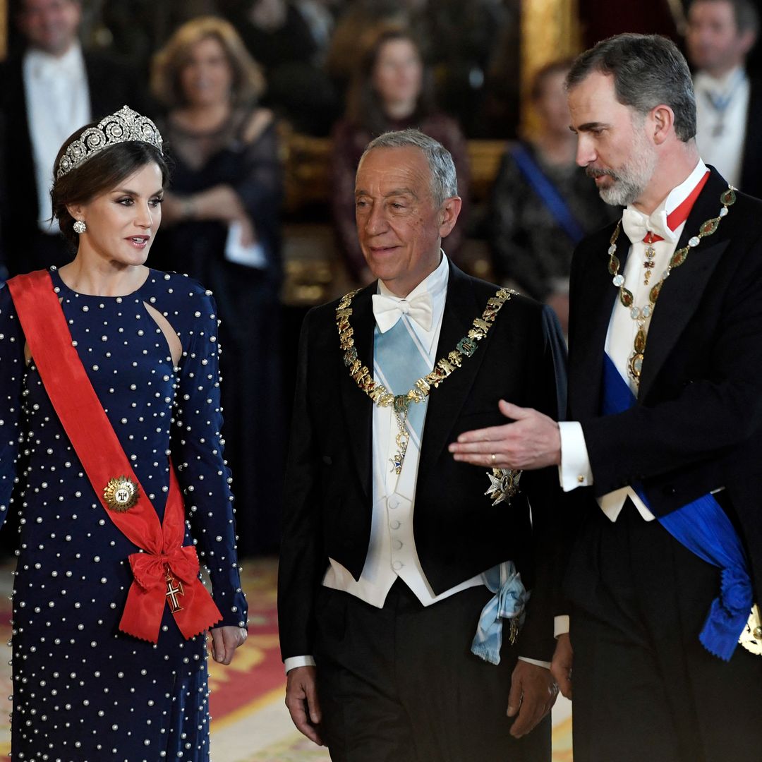 A la tercera va la vencida: los reyes Felipe y Letizia reciben al fin al presidente de Portugal