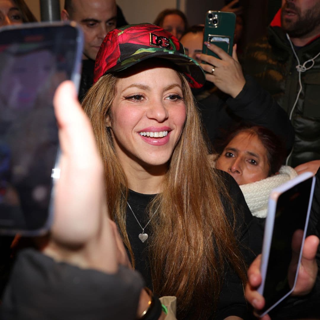 Los regalos más originales que ha recibido Shakira por su cumpleaños (con guiño a Piqué y a sus hijos incluído)