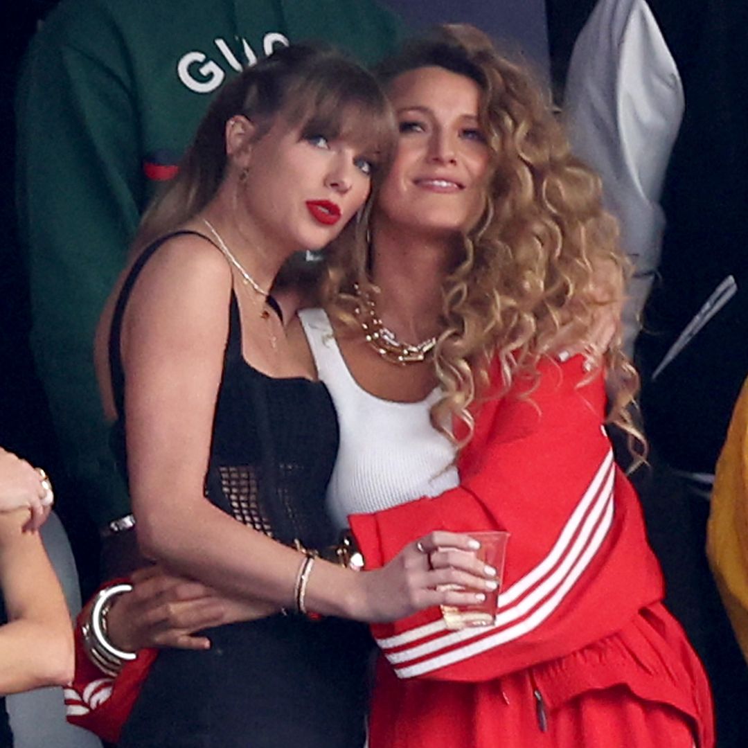 ¿No fue invitada? Esto hacía Blake Lively mientras se celebraba la boda de Taylor Swift