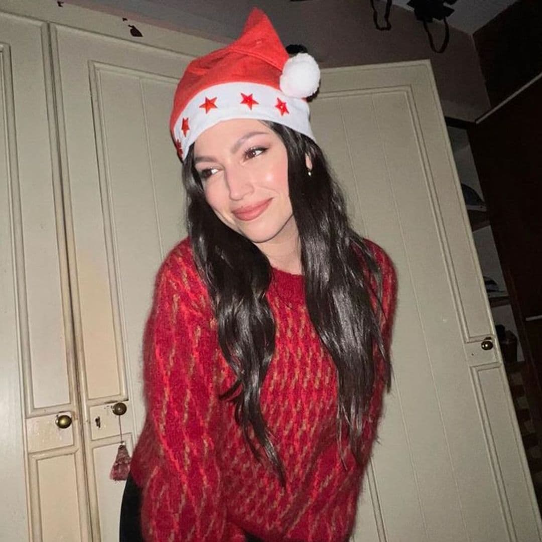 El percance que ha sufrido Úrsula Corberó (con lágrimas incluidas) antes de convertirse en una guapísima Mamá Noel