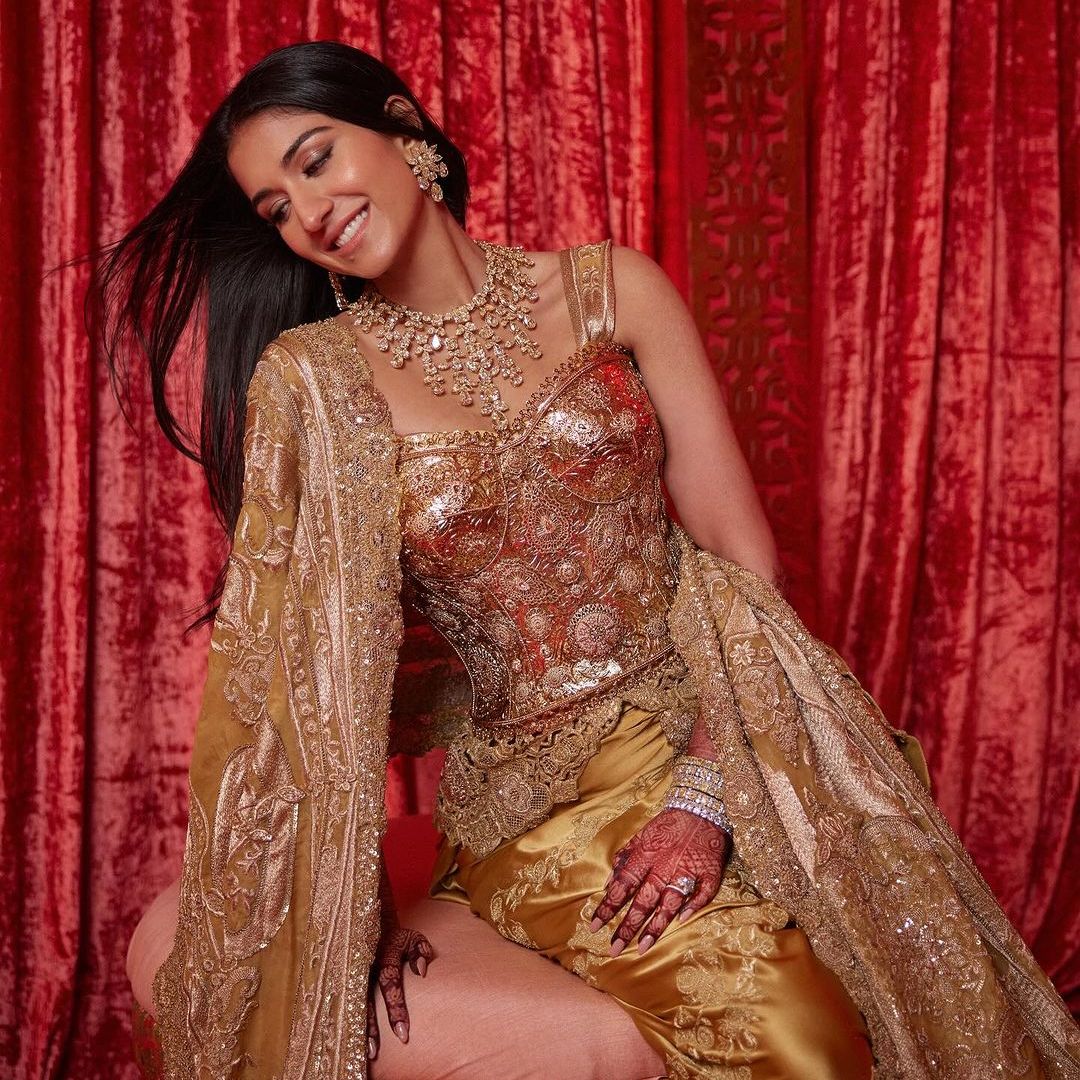 Los espectaculares trajes nupciales de Radhika Merchant en su boda de tres días: con tradición y bordados de lujo
