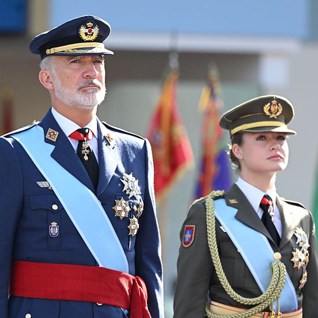 Por qué el rey Felipe VI y la princesa Leonor no han llevado hoy el mismo uniforme militar en el desfile del 12 de octubre