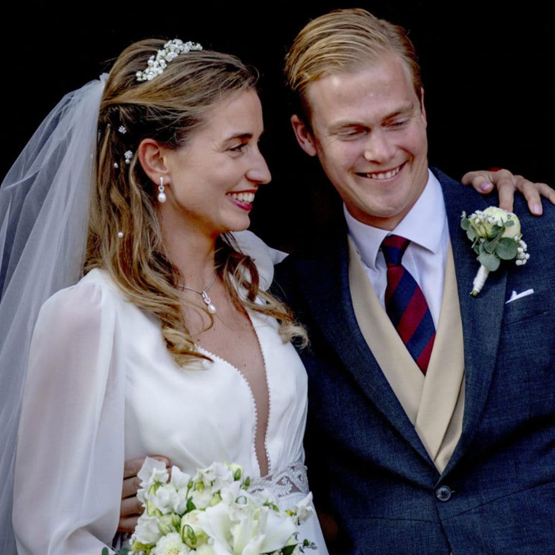 Un vestido de novia sencillo con un profundo escote: la elección de Natacha Roumiantzoff para su boda con el archiduque Alejandro de Habsburgo