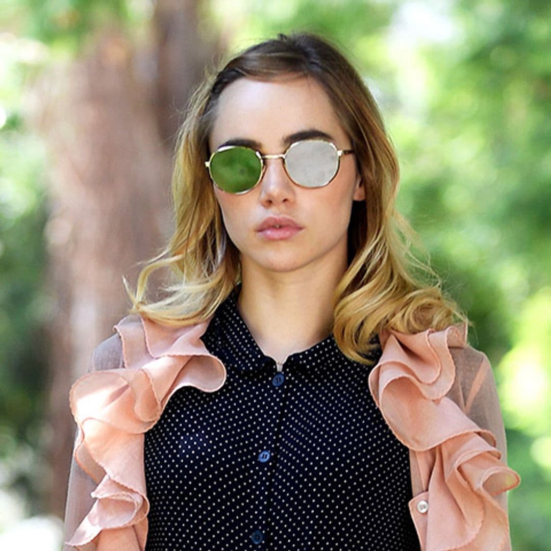 Estas son las 'sneakers' favoritas de Suki Waterhouse
