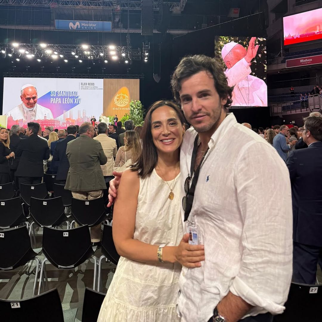 Las imágenes inéditas de Tamara Falcó e Íñigo Onieva de su encuentro con el Papa en Madrid