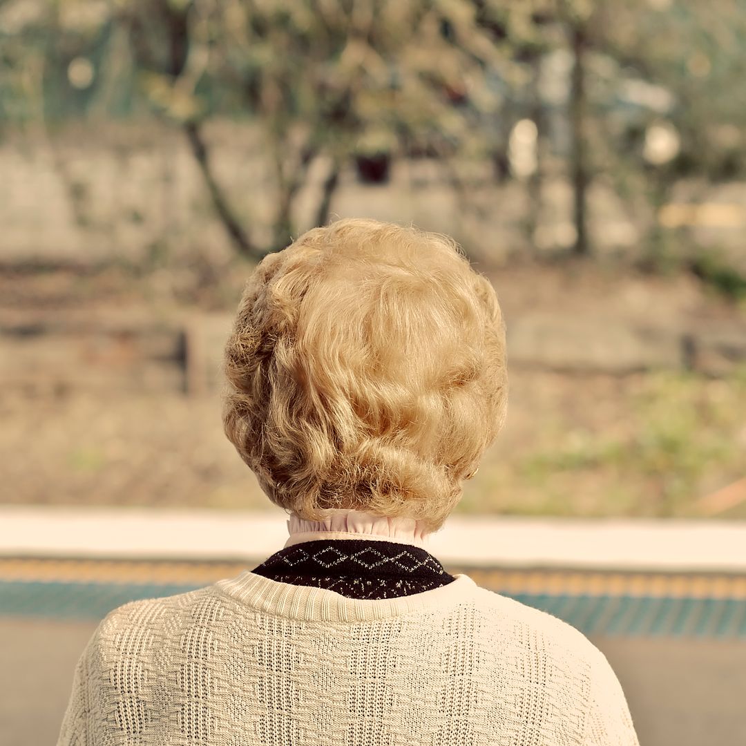 Se disfraza de su madre muerta para cobrar su pensión: el caso más macabro de Italia