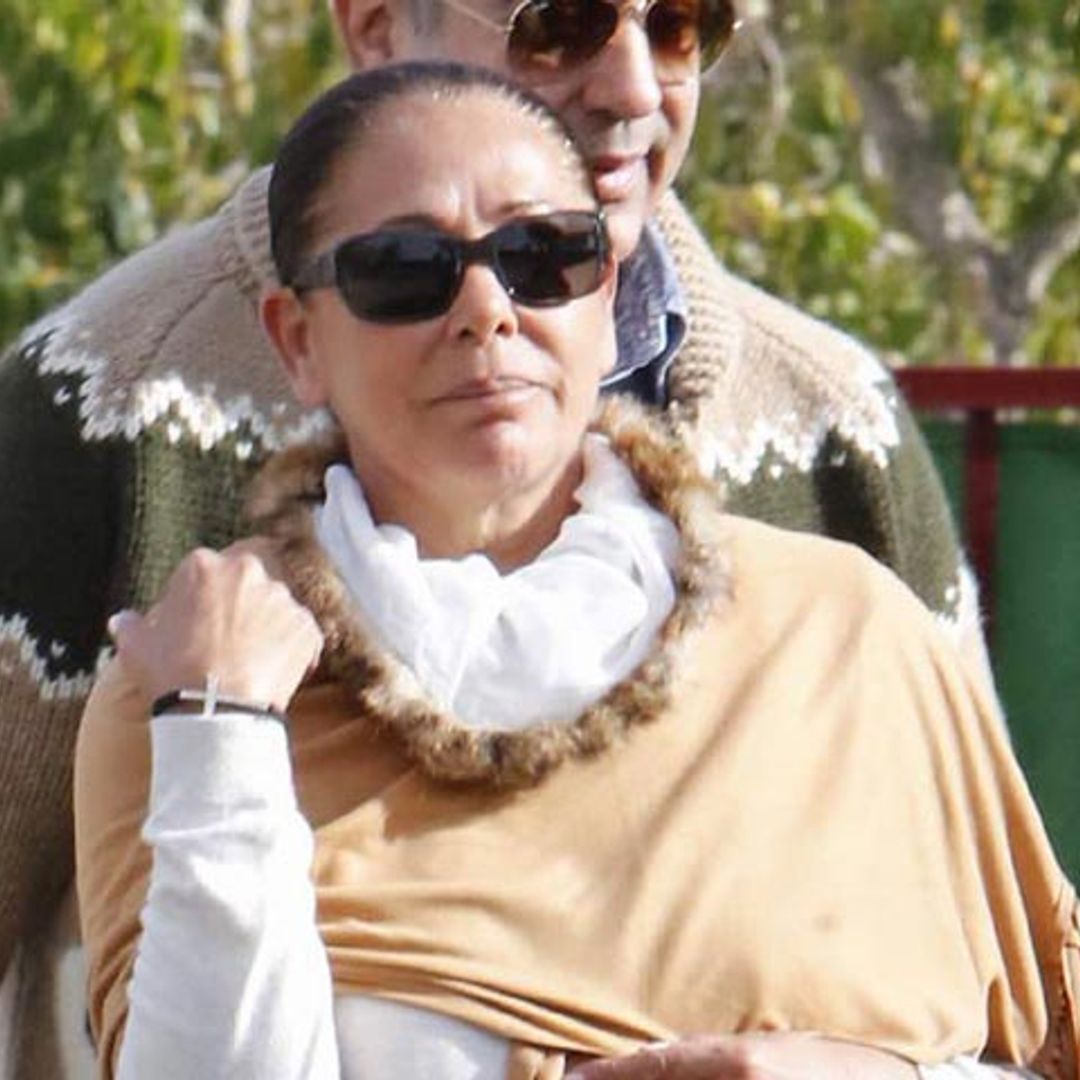 Isabel Pantoja permanece dos días ingresada en un hospital sevillano