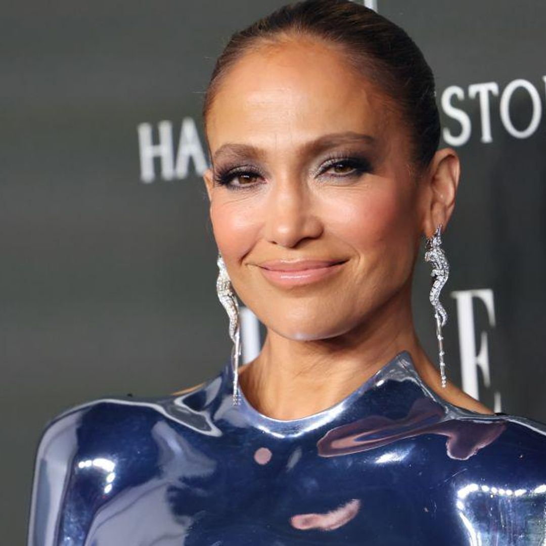 JLo conquista Los Ángeles con un poderoso look