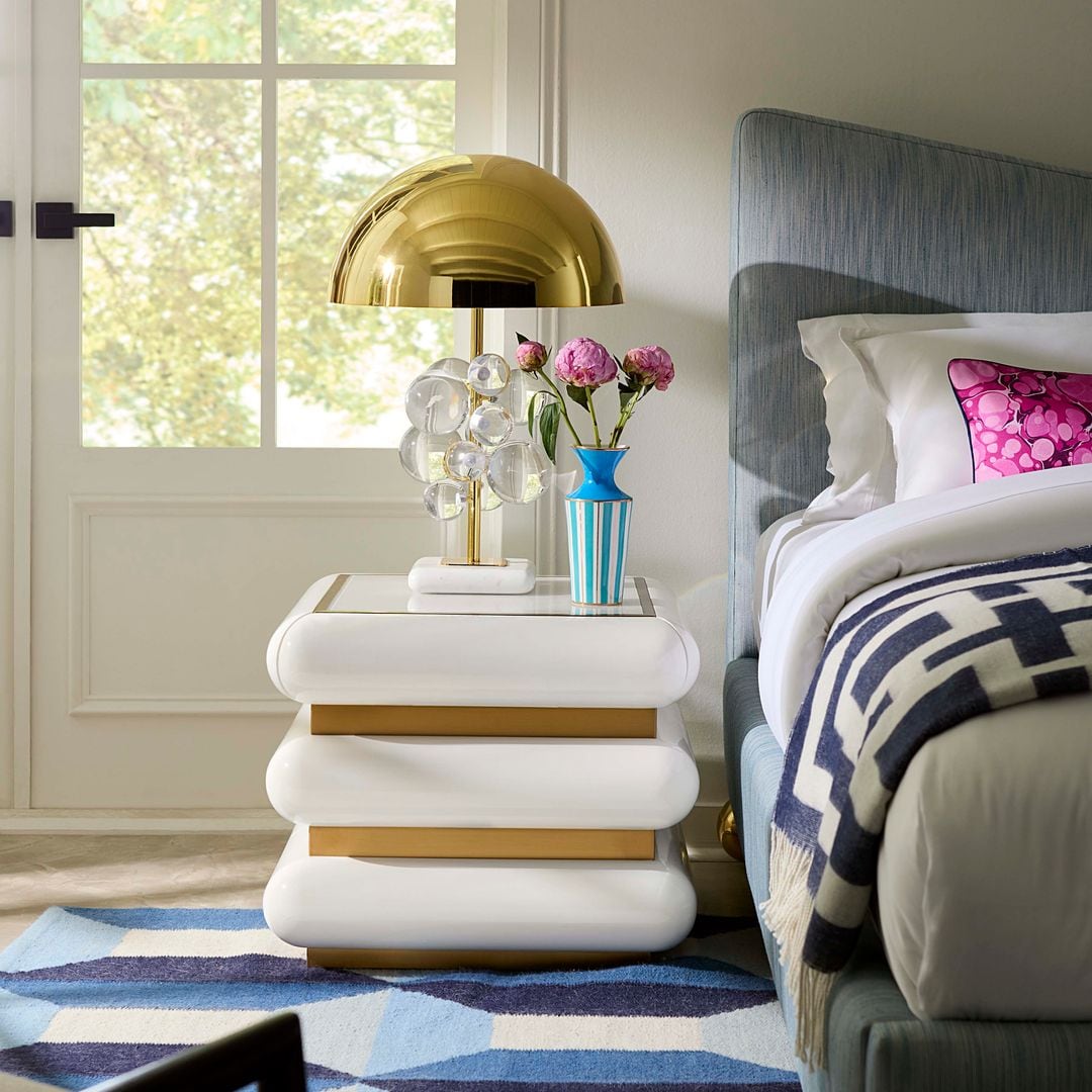 10 formas de iluminar la cama y darle un toque acogedor y moderno al dormitorio