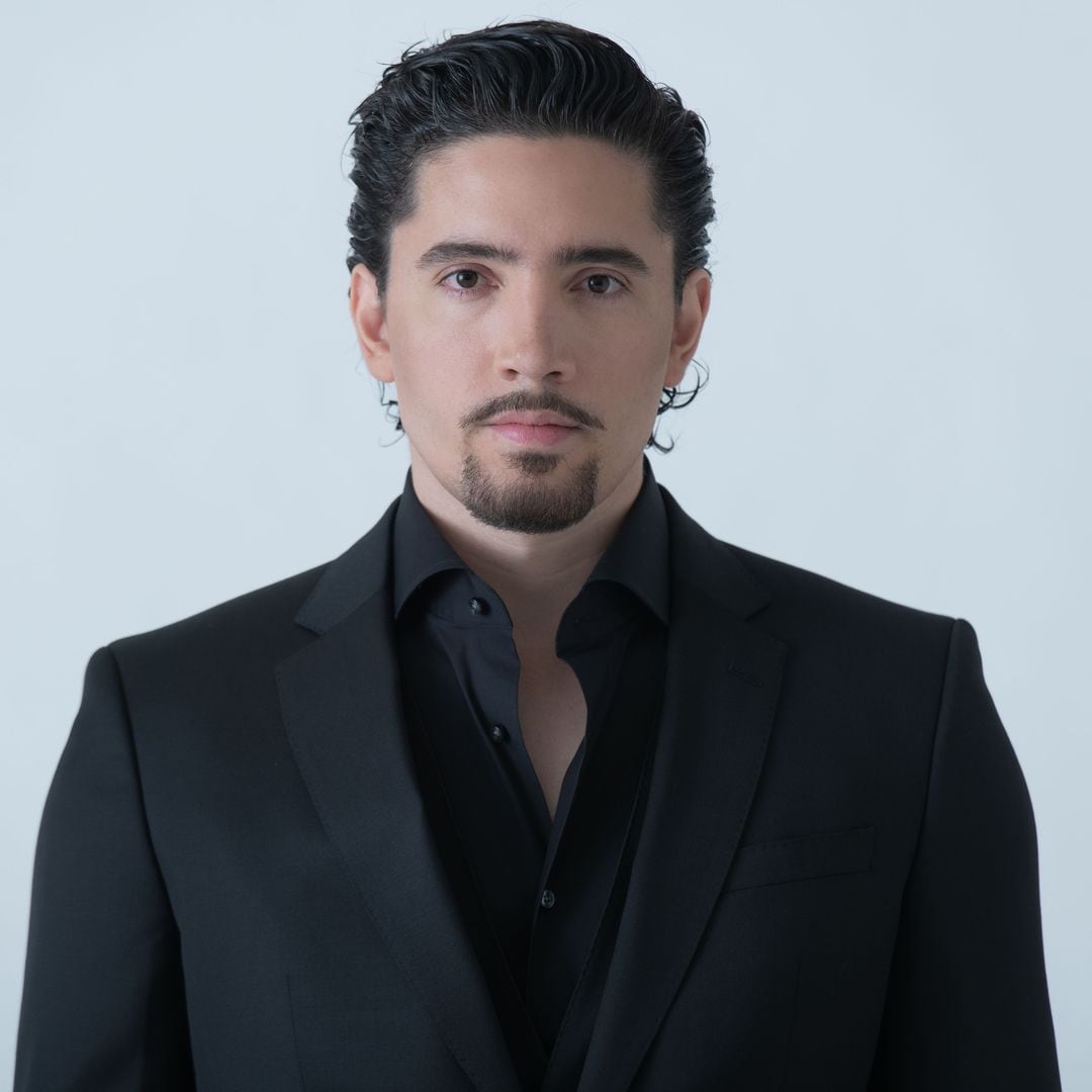 Álex Fernández, hijo del cantante Alejandro Fernández, nos habla de su legado familiar y de por qué no desea que sus hijas sigan sus pasos