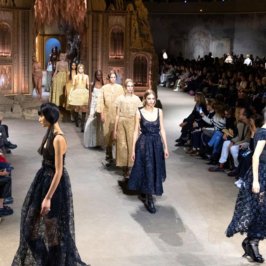 La colección de Dior que promete enamorar a la 'gen Z' con sus minivestidos de encaje y corsés