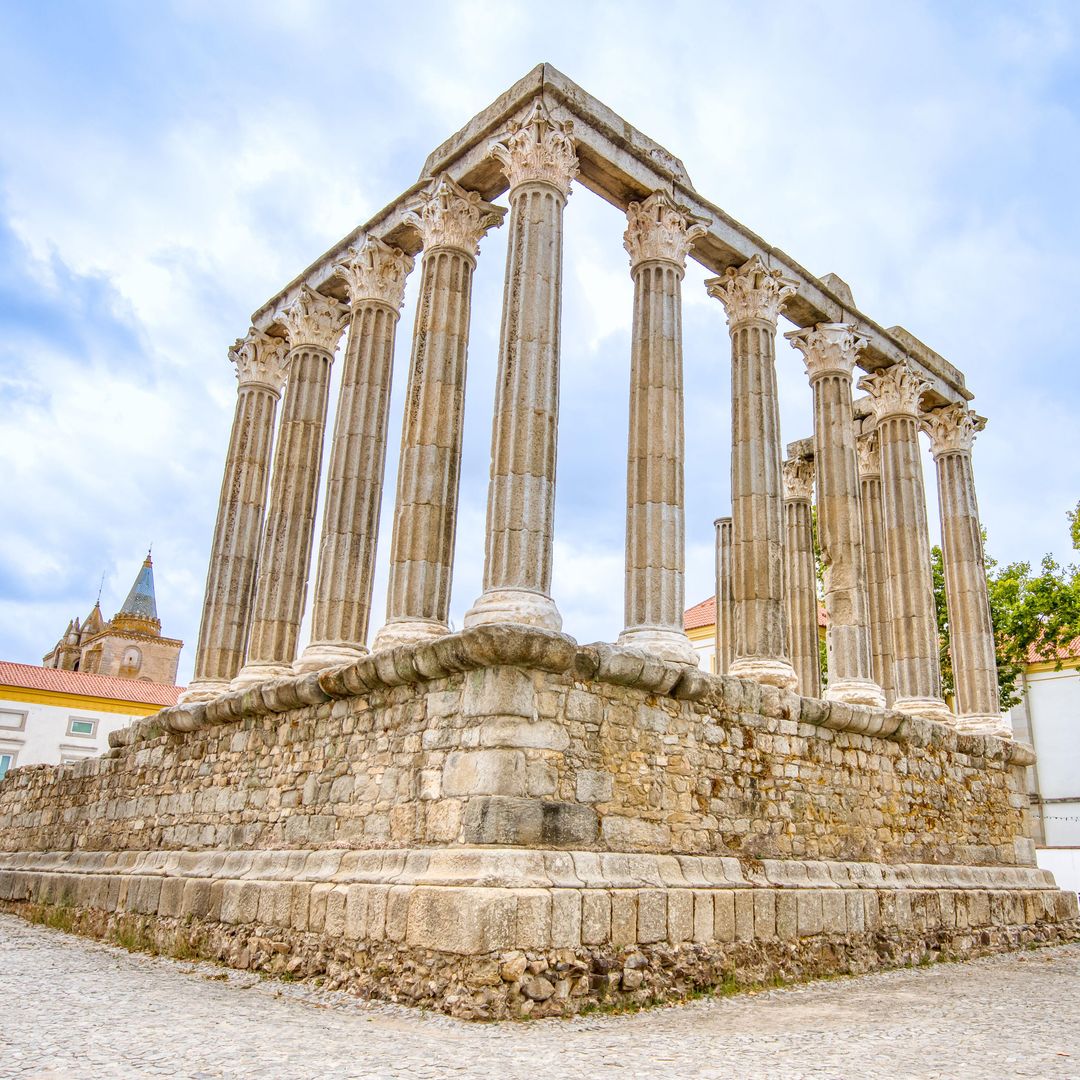 Templo romano de Diana, Évora, Portugal