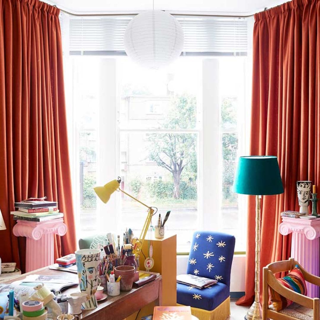 Así debes colocar las cortinas si quieres que ‘levanten’ la decoración de tus estancias
