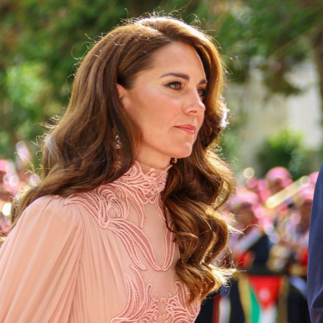 12 peinados de invitada fáciles que las 'royals' han llevado en bodas