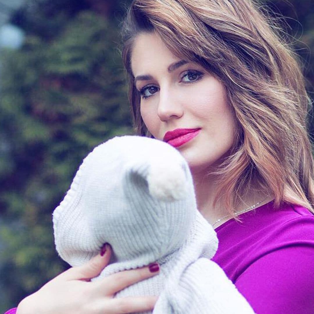 ¡Qué mayores! Almudena Navalón presume de sus 'pollitos', Manuel y Chloe