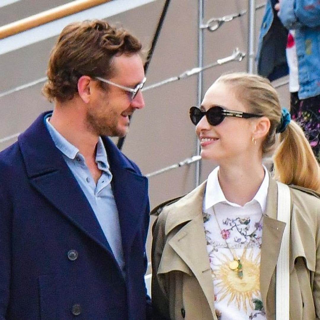 En ¡HOLA!, Pierre Casiraghi y Beatrice Borromeo: dos príncipes enamorados de la moda y el arte en Venecia