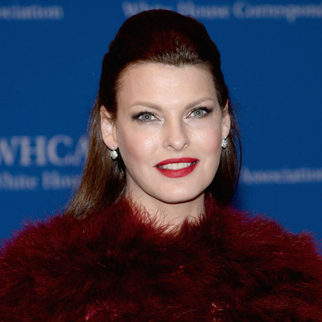 Linda Evangelista ofrece nuevos detalles sobre el tratamiento facial que la dejó 'irreconocible'