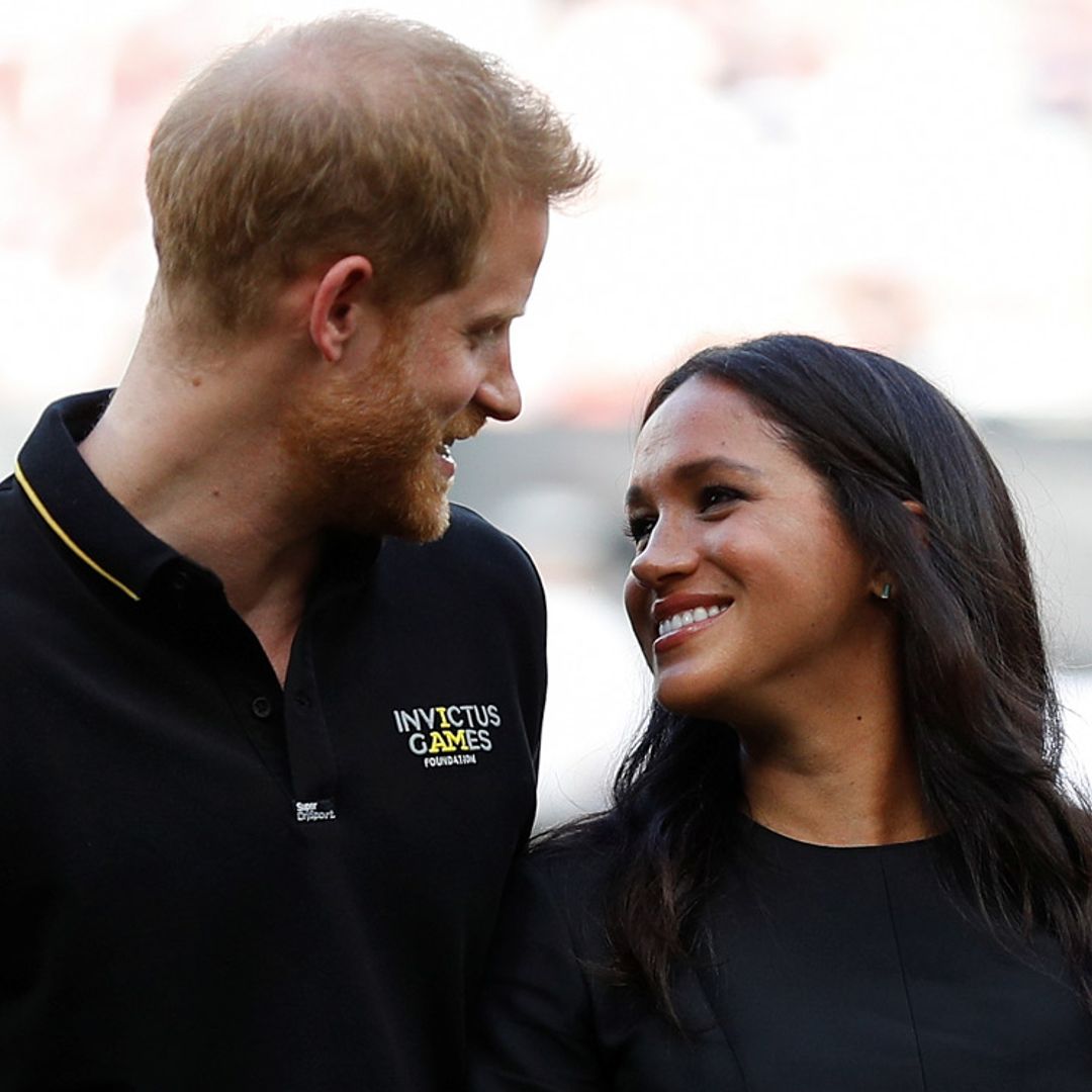 El príncipe Harry hace de cartero con un emotivo mensaje de Meghan